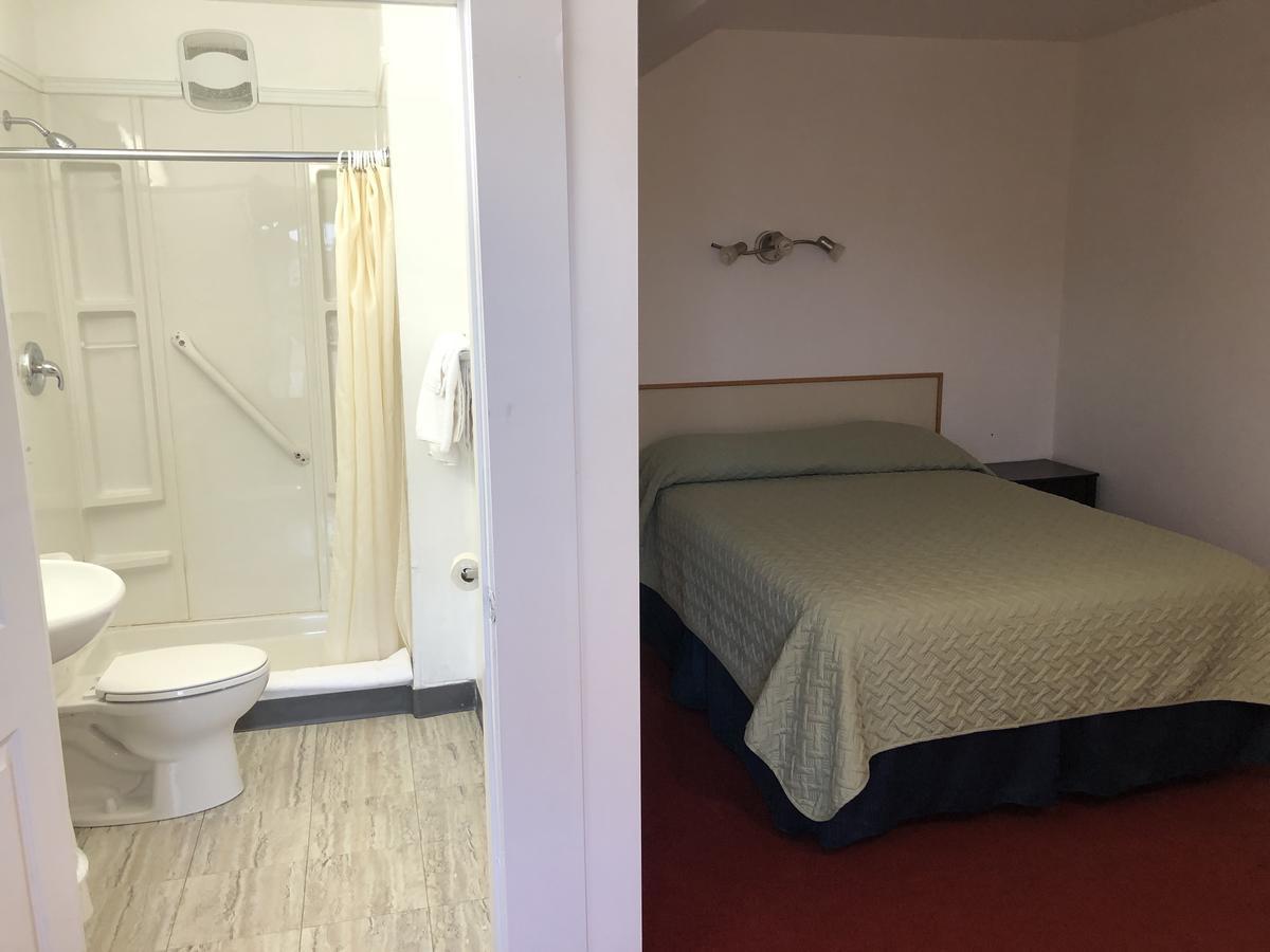 Voyageur Motel Thunder Bay Kültér fotó